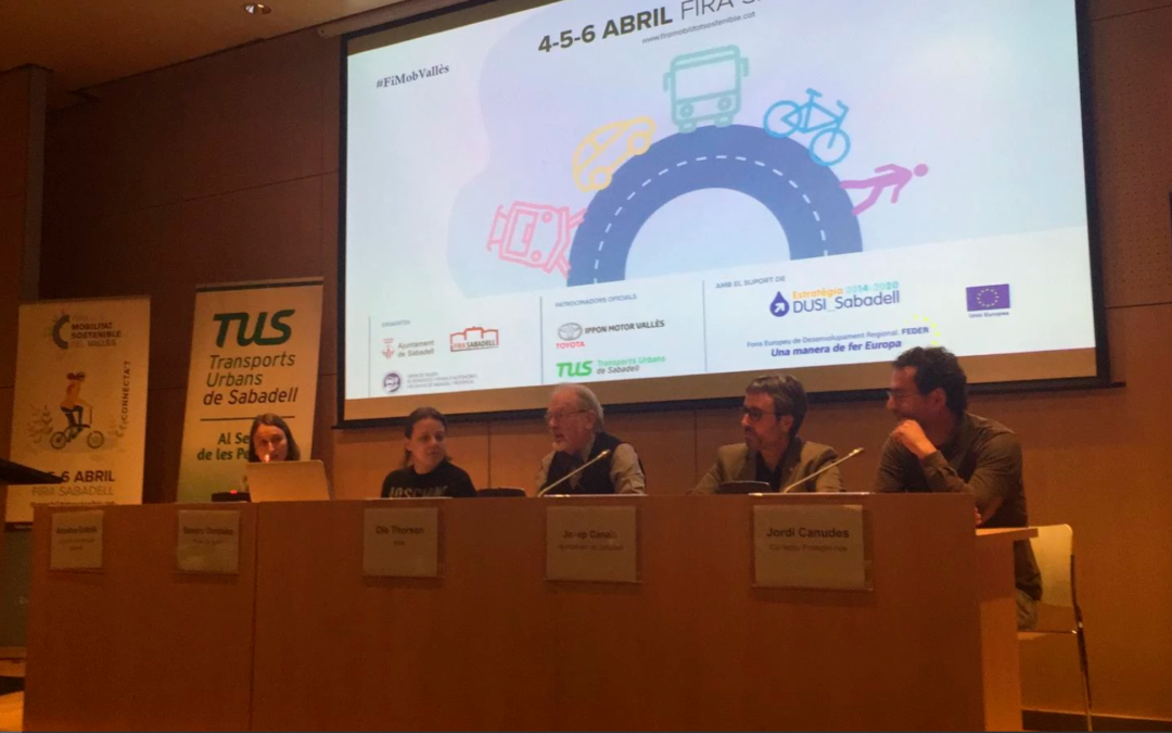 Mobility and vulnerable groups. round table Vallès sustainable mobility fair