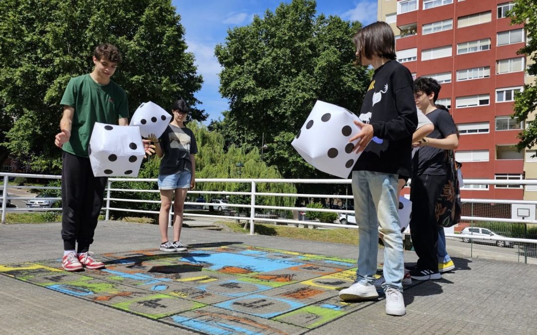 A Game of the Goose made by students allows to know the history of Coia (Vigo)